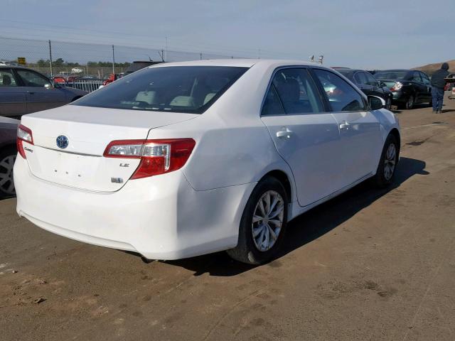 4T1BD1FK3DU066466 - 2013 TOYOTA CAMRY HYBR WHITE photo 4