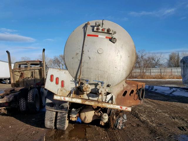 2FWYEXZB61AH44504 - 2001 STERLING TRUCK LT 9500 BURN photo 8