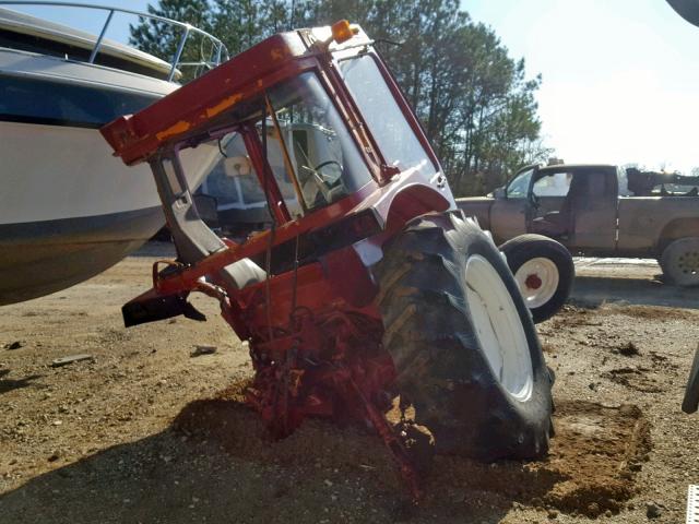 B650215B029302 - 2010 CASE TRACTOR RED photo 4