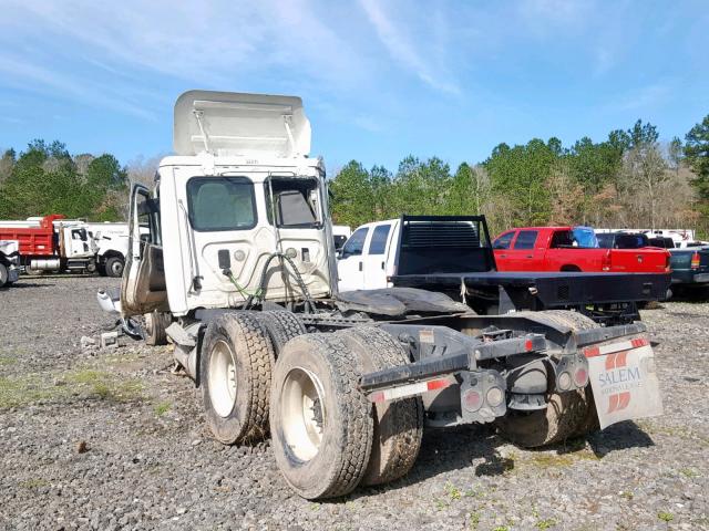 1FUJGBDVXELFP2888 - 2014 FREIGHTLINER CASCADIA 1 WHITE photo 3