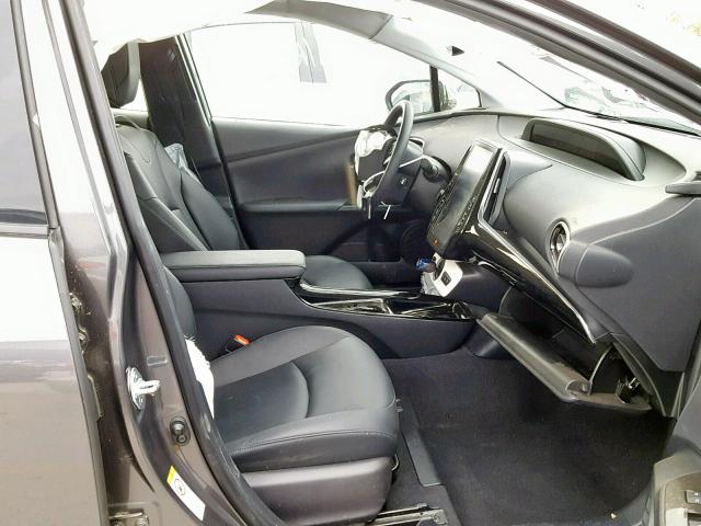 JTDKARFP4H3017635 - 2017 TOYOTA PRIUS PRIM ნაცრისფერი ფოტო 5