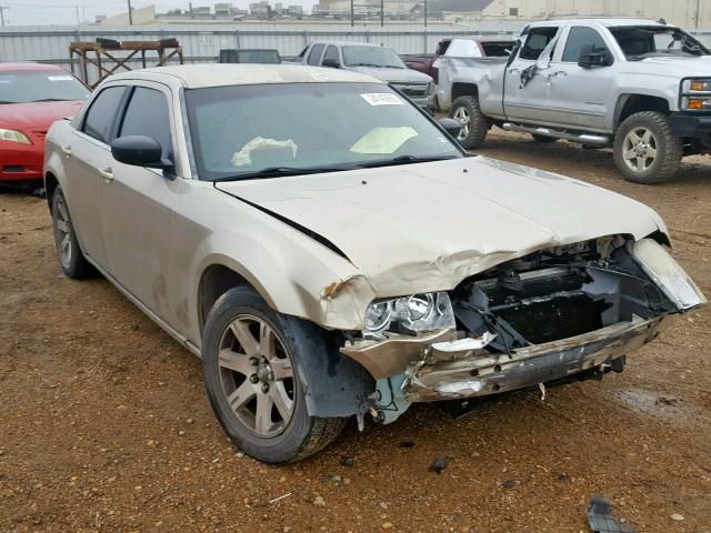 2C3KA43R27H645752 - 2007 CHRYSLER 300 GOLD photo 1