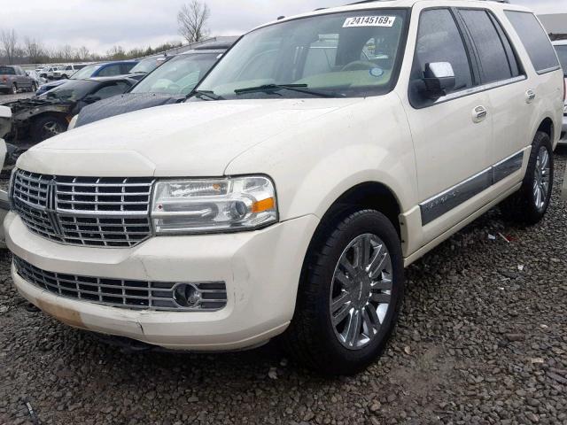5LMFU27517LJ07071 - 2007 LINCOLN NAVIGATOR WHITE photo 2