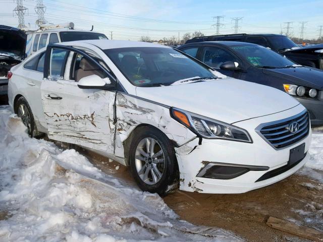 5NPE24AF5HH532482 - 2017 HYUNDAI SONATA SE WHITE photo 1