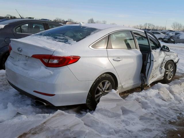 5NPE24AF5HH532482 - 2017 HYUNDAI SONATA SE WHITE photo 4