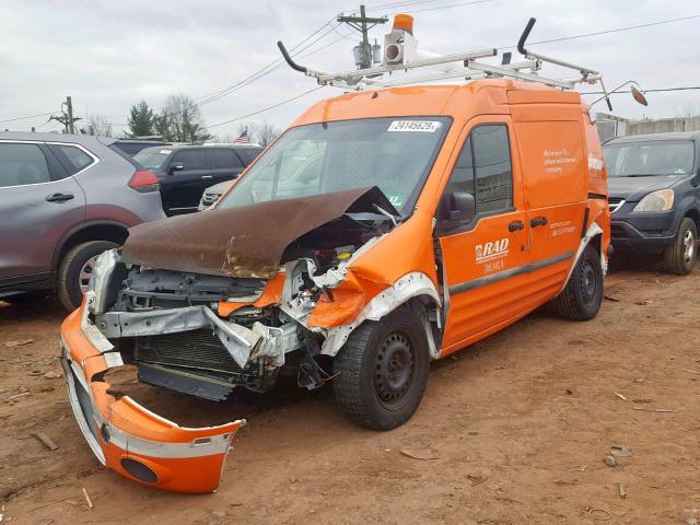 NM0LS7BN9BT067106 - 2011 FORD TRANSIT CO ORANGE photo 2