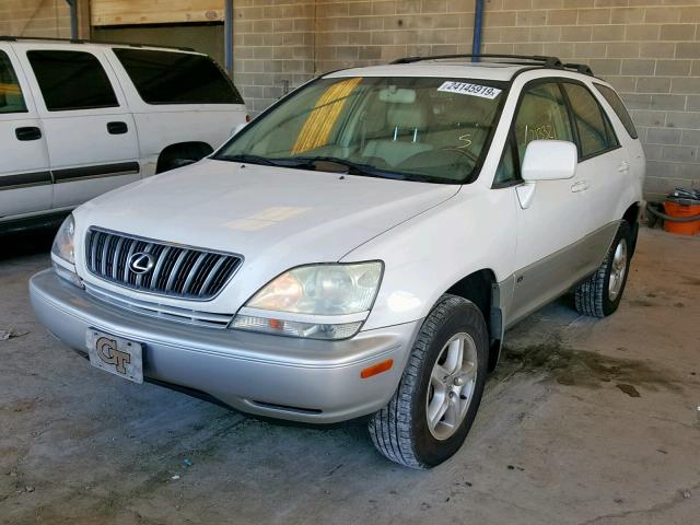 JTJHF10UX10234509 - 2001 LEXUS RX 300 WHITE photo 2