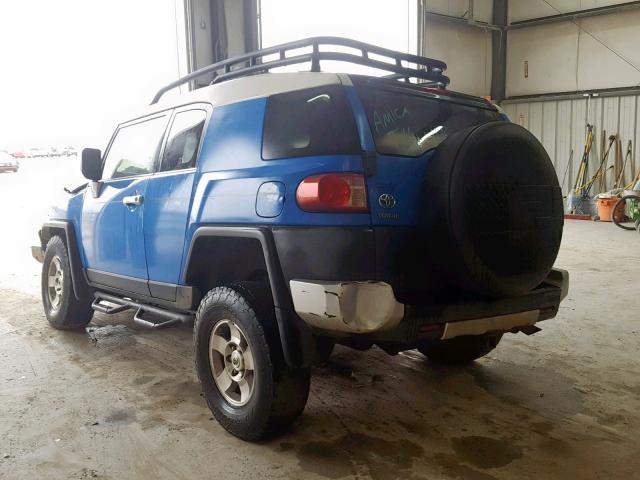 JTEBU11F880102918 - 2008 TOYOTA FJ CRUISER BLUE photo 3