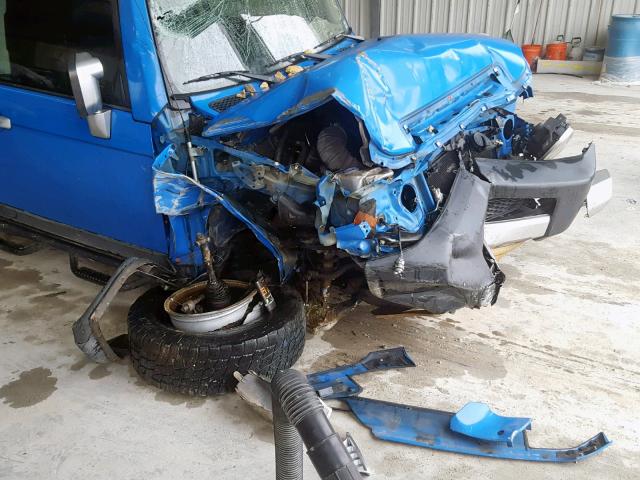 JTEBU11F880102918 - 2008 TOYOTA FJ CRUISER BLUE photo 9