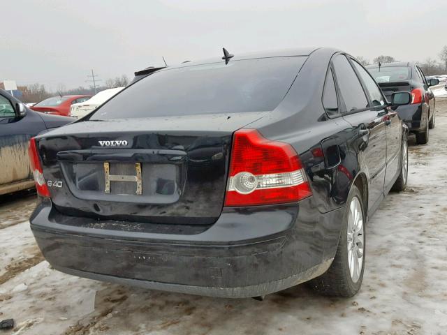 YV1MS382942009125 - 2004 VOLVO S40 2.4I BLACK photo 4