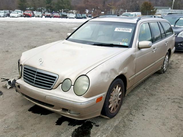 WDBJH65J81B246378 - 2001 MERCEDES-BENZ E 320 GOLD photo 2