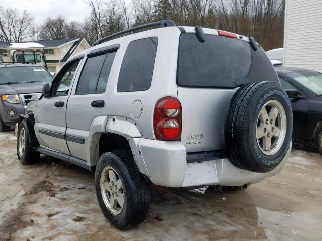 1J4GL38K75W659754 - 2005 JEEP LIBERTY RE SILVER photo 3