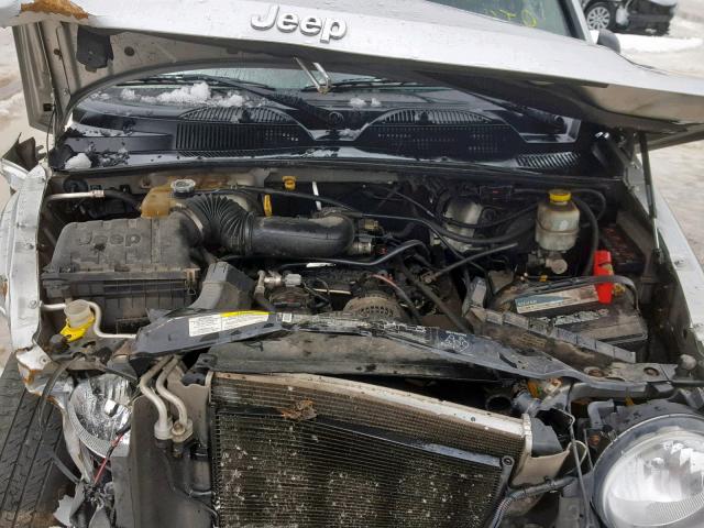 1J4GL38K75W659754 - 2005 JEEP LIBERTY RE SILVER photo 7