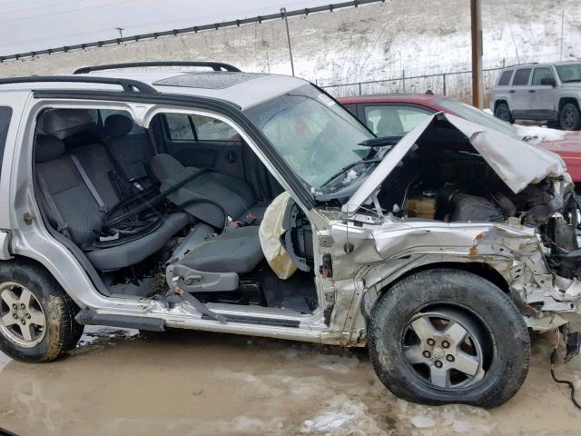 1J4GL38K75W659754 - 2005 JEEP LIBERTY RE SILVER photo 9