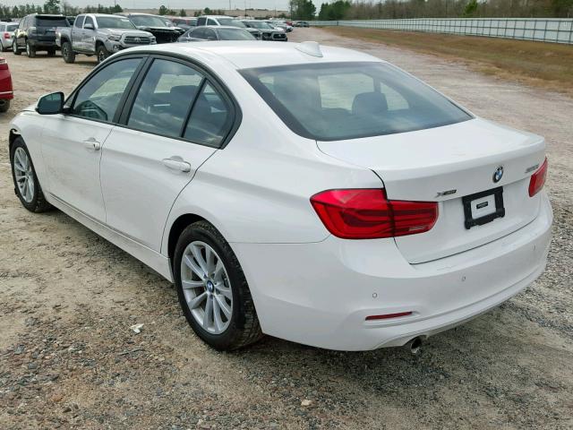 WBA8A3C30HK692314 - 2017 BMW 320 XI SILVER photo 3