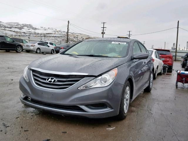 5NPEB4AC1BH281814 - 2011 HYUNDAI SONATA GLS SILVER photo 2