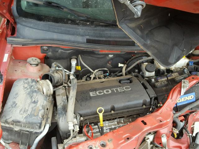 KL1TD56E09B393802 - 2009 CHEVROLET AVEO LS RED photo 7