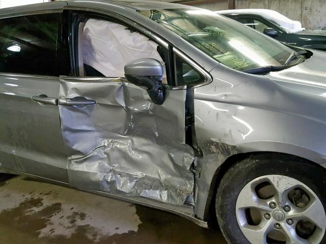 2C4RC1CG4HR521608 - 2017 CHRYSLER PACIFICA L SILVER photo 9