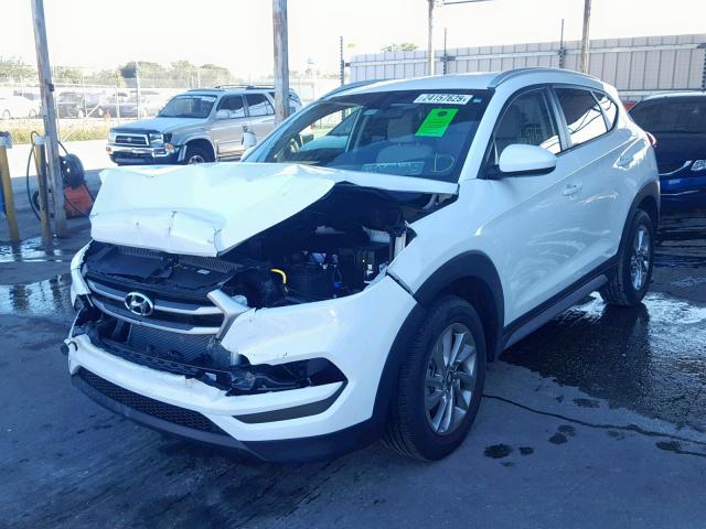 KM8J33A49JU665936 - 2018 HYUNDAI TUCSON LIM WHITE photo 2