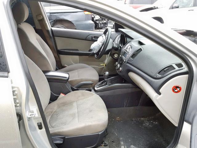 KNAFU4A21C5562922 - 2012 KIA FORTE EX SILVER photo 5