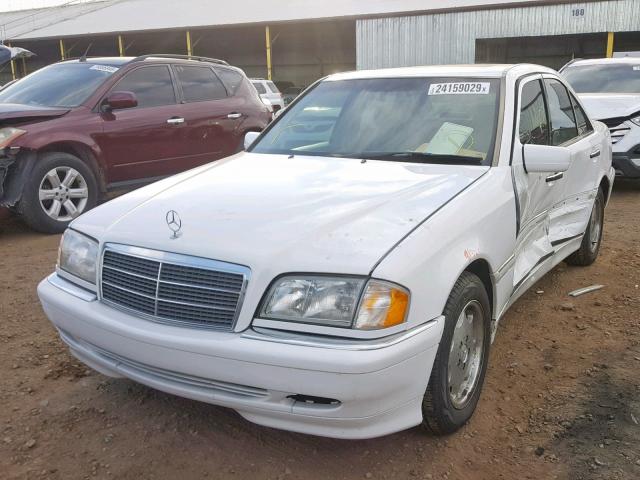 WDBHA23G2WA649093 - 1998 MERCEDES-BENZ C 230 WHITE photo 2