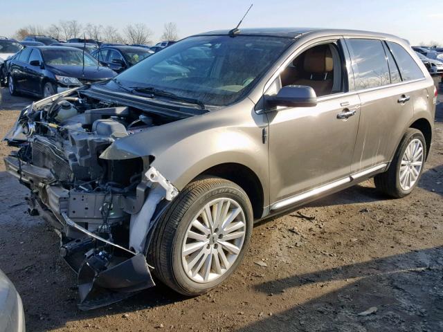 2LMDJ8JK7CBL16138 - 2012 LINCOLN MKX BROWN photo 2