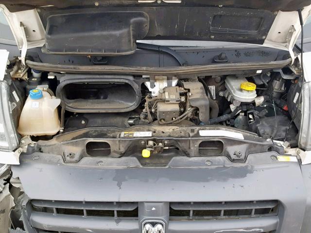 3C6URVHD8EE120422 - 2014 RAM PROMASTER 白色 照片 7