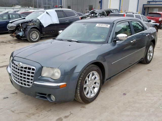 2C3KA63H76H242741 - 2006 CHRYSLER 300C GRAY photo 2