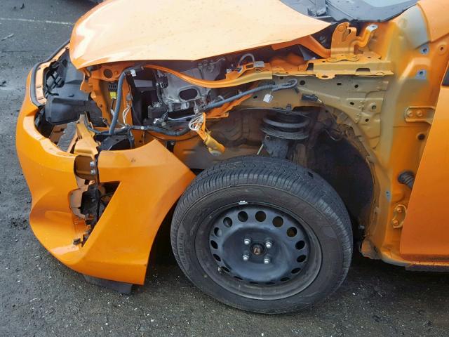 JTDKDTB3XG1128014 - 2016 TOYOTA PRIUS C ORANGE photo 9