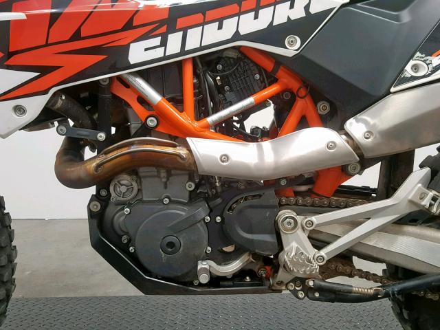 VBKLET401JM713024 - 2018 KTM 690 ENDURO TWO TONE photo 6