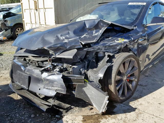 5YJSA1E46HF177897 - 2017 TESLA MODEL S ნაცრისფერი ფოტო 9