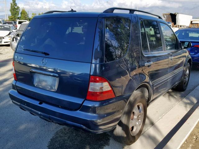 4JGAB54E82A361518 - 2002 MERCEDES-BENZ ML 320 BLUE photo 4