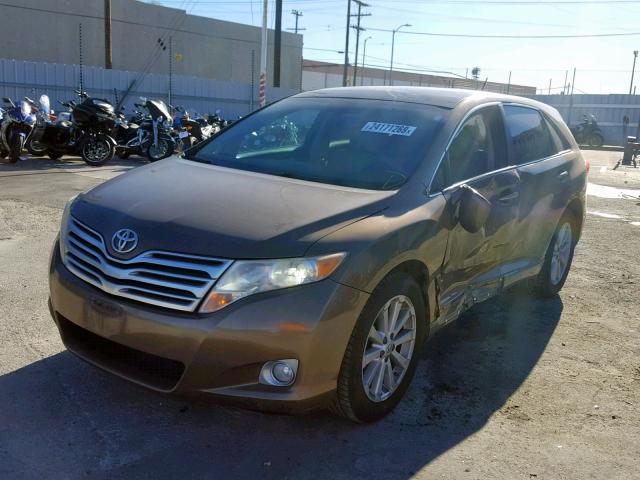 4T3ZA3BB2AU025676 - 2010 TOYOTA VENZA BASE SILVER photo 2