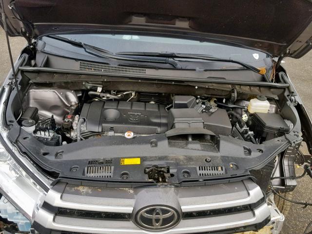 5TDZARFH2JS040942 - 2018 TOYOTA HIGHLANDER GRAY photo 7