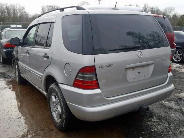 4JGAB54E11A258696 - 2001 MERCEDES-BENZ ML 320 SILVER photo 3