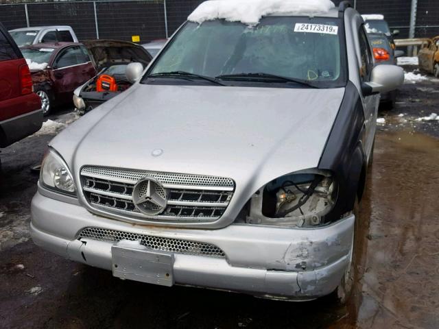 4JGAB54E11A258696 - 2001 MERCEDES-BENZ ML 320 SILVER photo 9