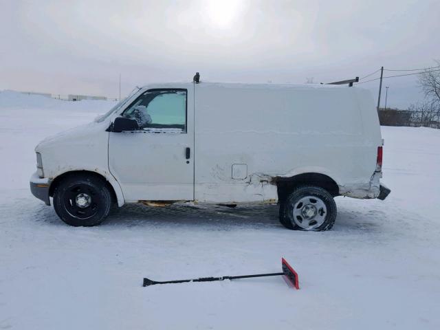 1GCDM19X33B112229 - 2003 CHEVROLET ASTRO WHITE photo 9