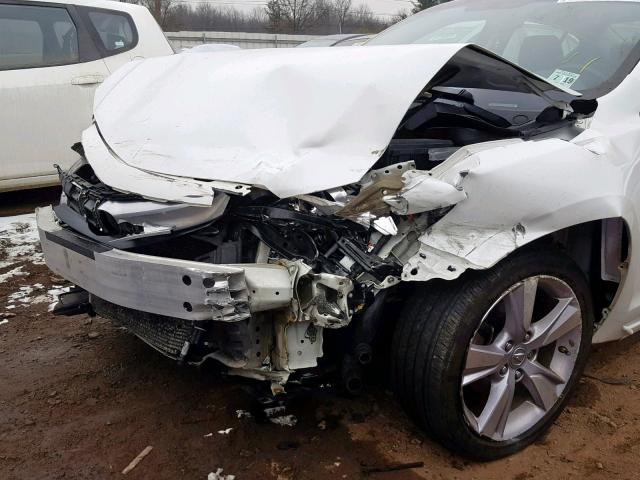 19VDE1F37FE000404 - 2015 ACURA ILX 20 WHITE photo 9