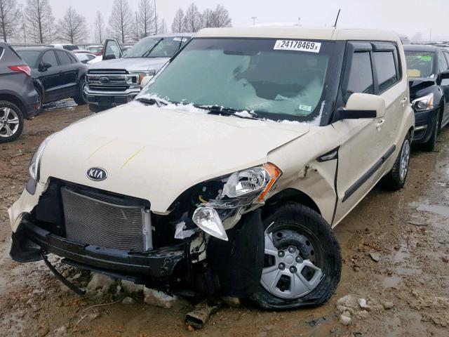 KNDJT2A53C7421661 - 2012 KIA SOUL CREAM photo 2