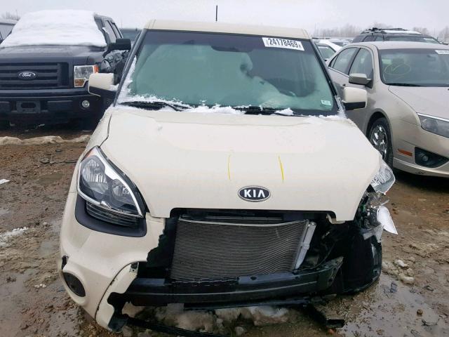 KNDJT2A53C7421661 - 2012 KIA SOUL CREAM photo 7