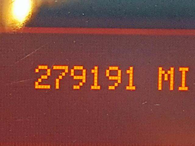 2G2WP522251262622 - 2005 PONTIAC GRAND PRIX BLACK photo 8