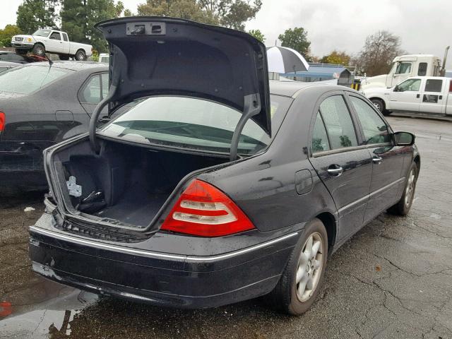 WDBRF61J33A465028 - 2003 MERCEDES-BENZ C 240 BLACK photo 4