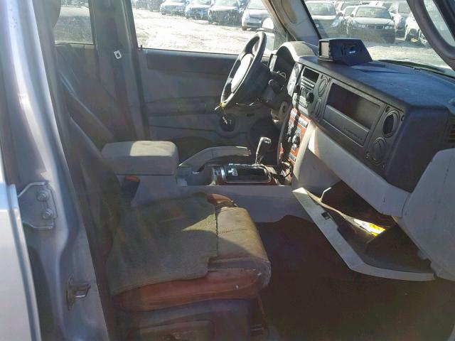 1J8HG58236C200226 - 2006 JEEP COMMANDER Gümüş foto 5