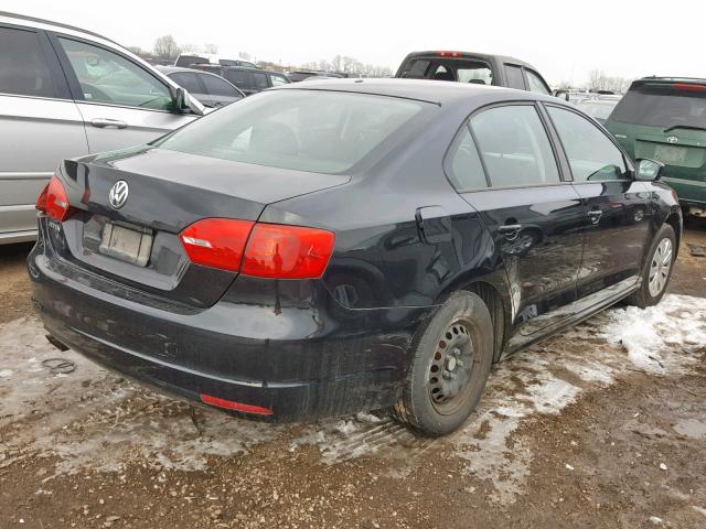 3VW2K7AJ9EM394571 - 2014 VOLKSWAGEN JETTA BASE BLACK photo 4