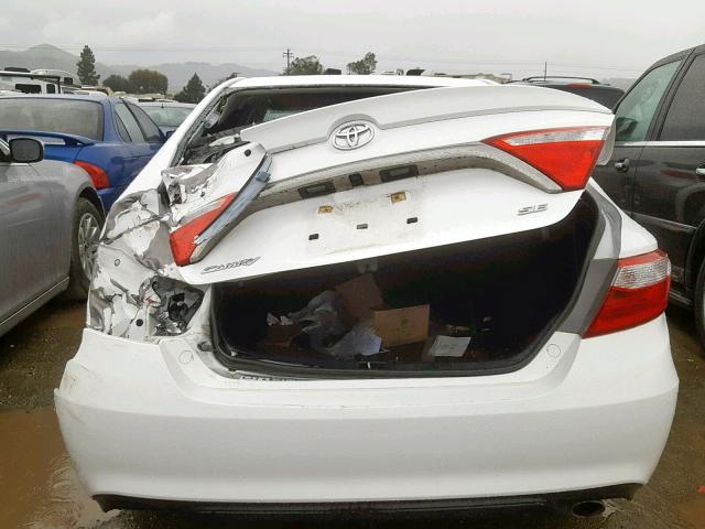 4T1BF1FK8GU175391 - 2016 TOYOTA CAMRY LE WHITE photo 9