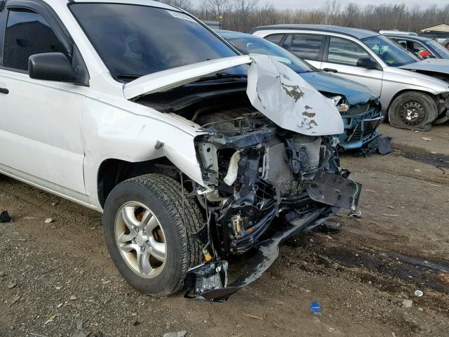 KNDJF723077350748 - 2007 KIA SPORTAGE E WHITE photo 9