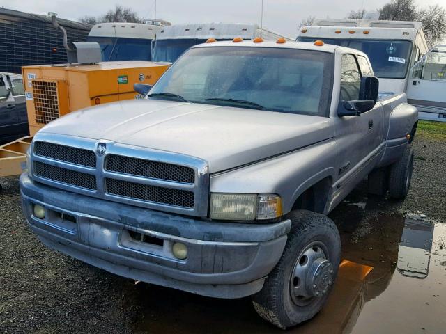 1B7MF33781J550665 - 2001 DODGE RAM 3500 SILVER photo 2