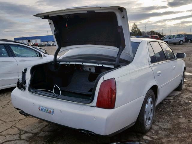 1G6KD54Y34U152026 - 2004 CADILLAC DEVILLE WHITE photo 4