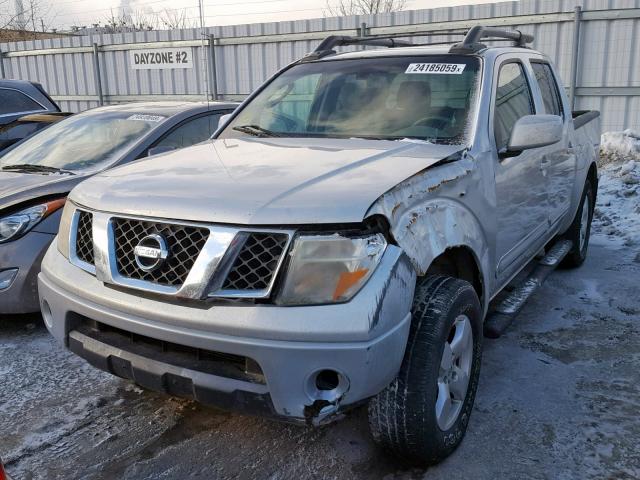 1N6AD07W27C422862 - 2007 NISSAN FRONTIER C SILVER photo 2