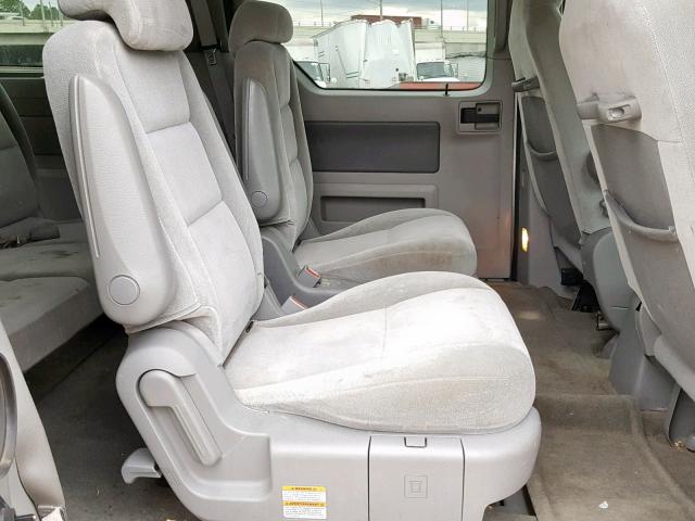 2FMZA57685BA52361 - 2005 FORD FREESTAR S SILVER photo 6